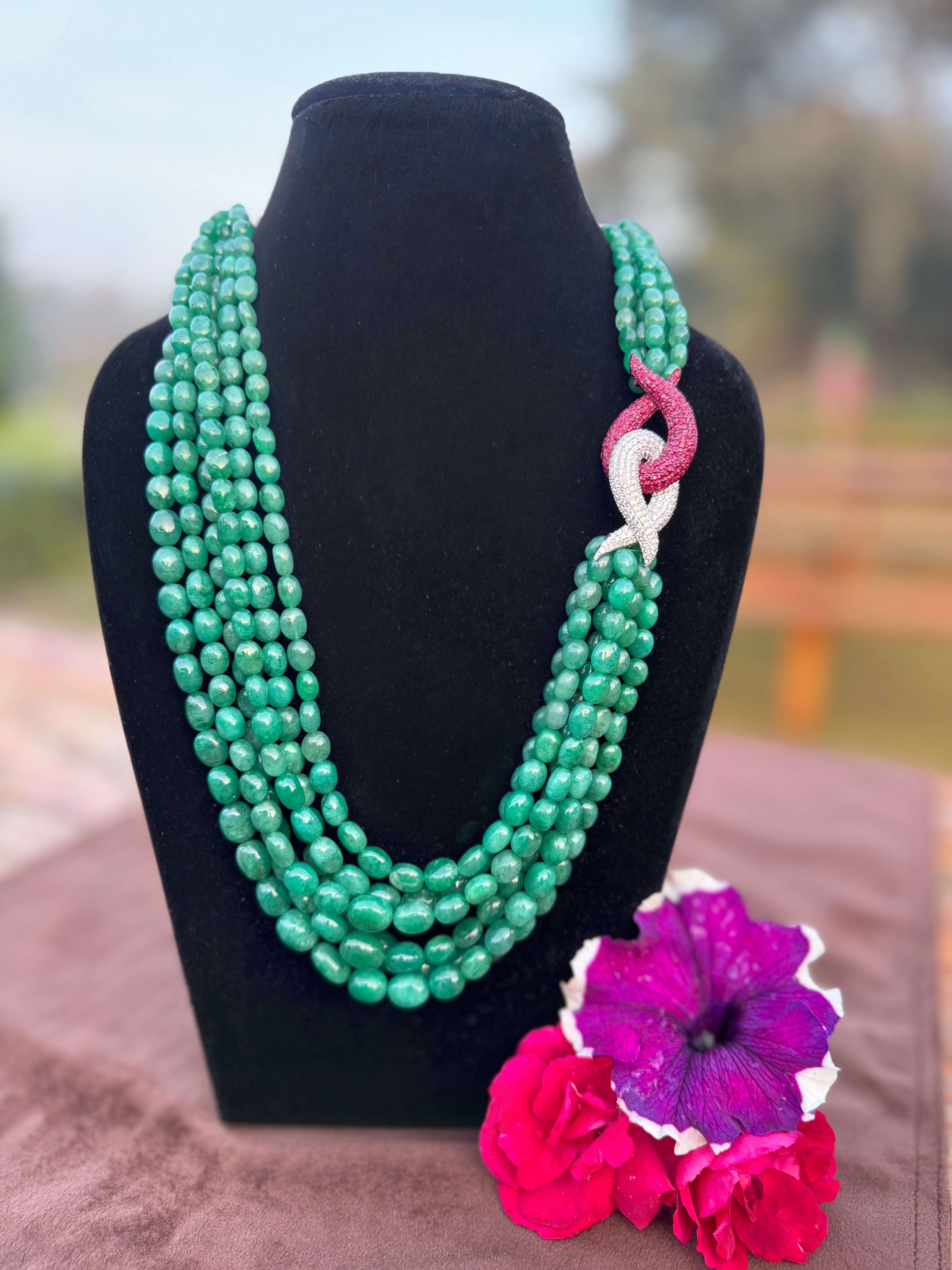 Emerald Harmony Knot Bead