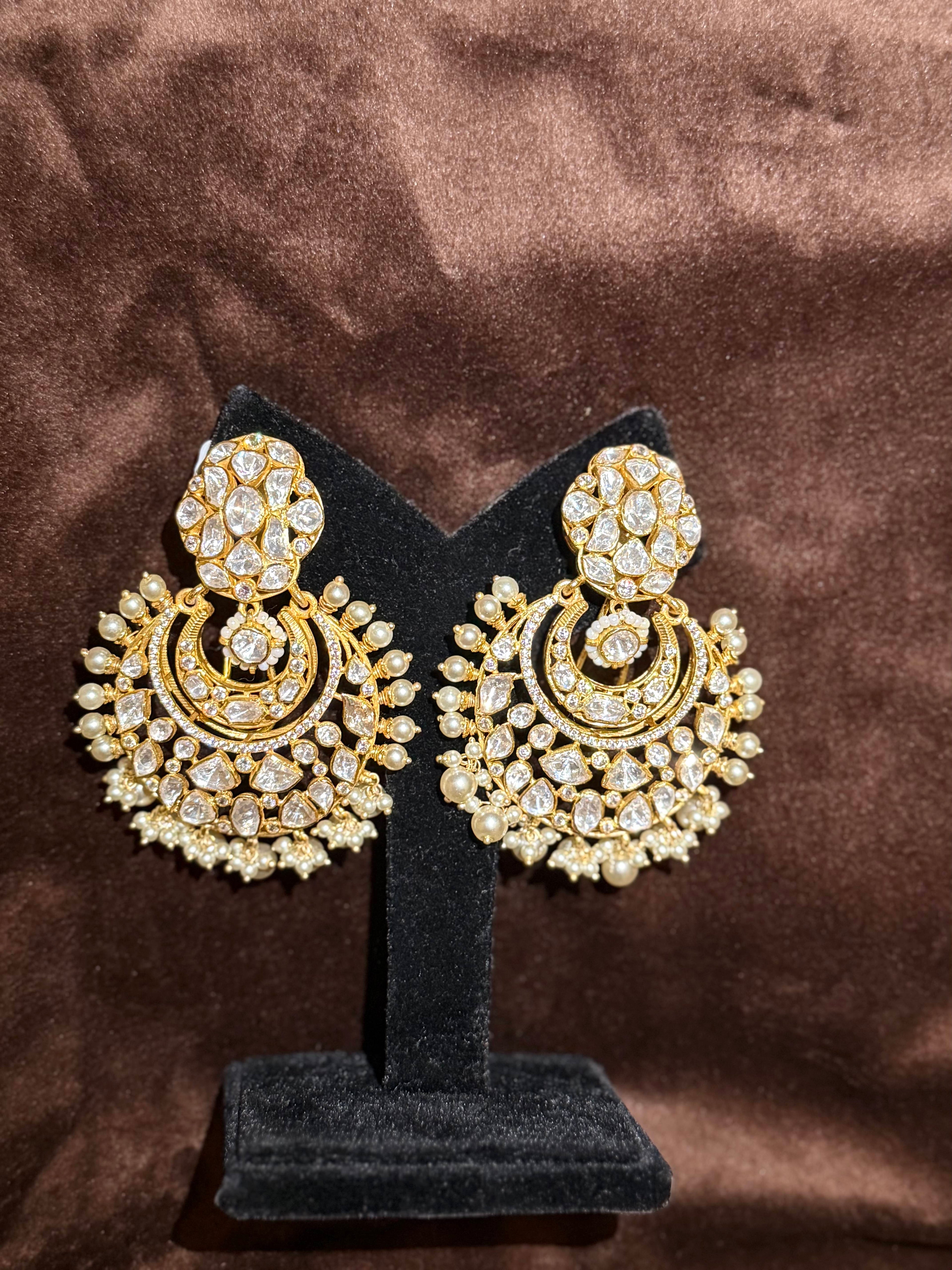 Pearl Crescent Chandbalis