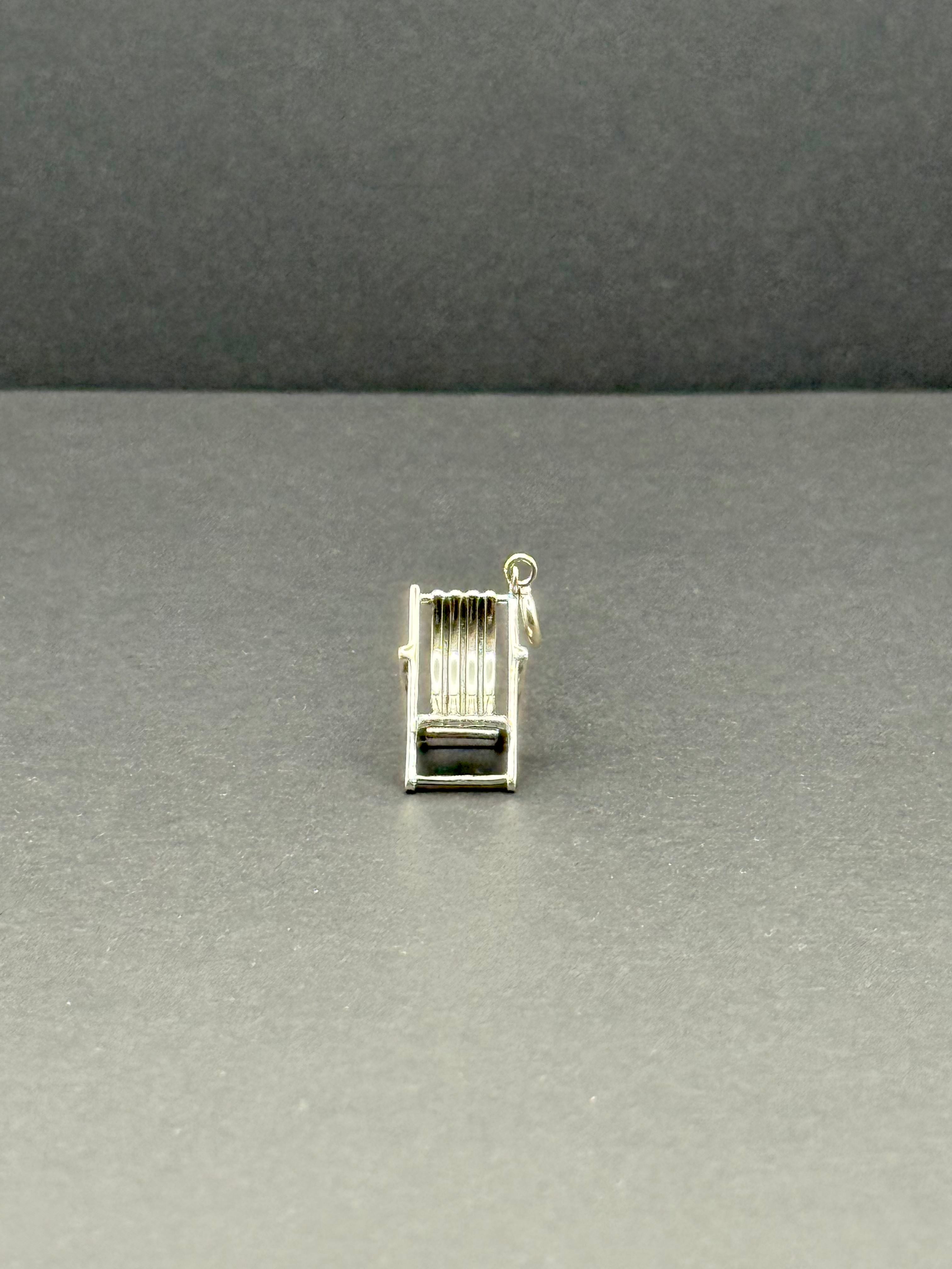 Deck Chair Silver Charm