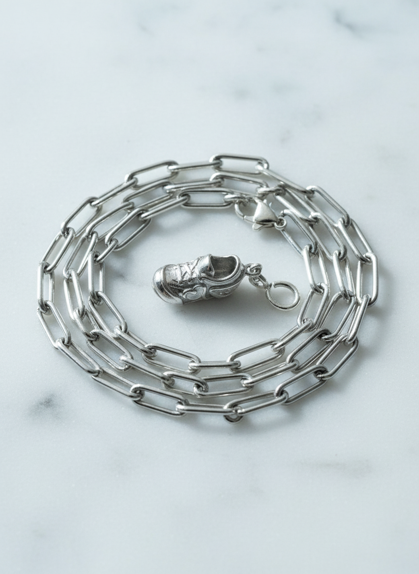 Sneaker Silver Charm