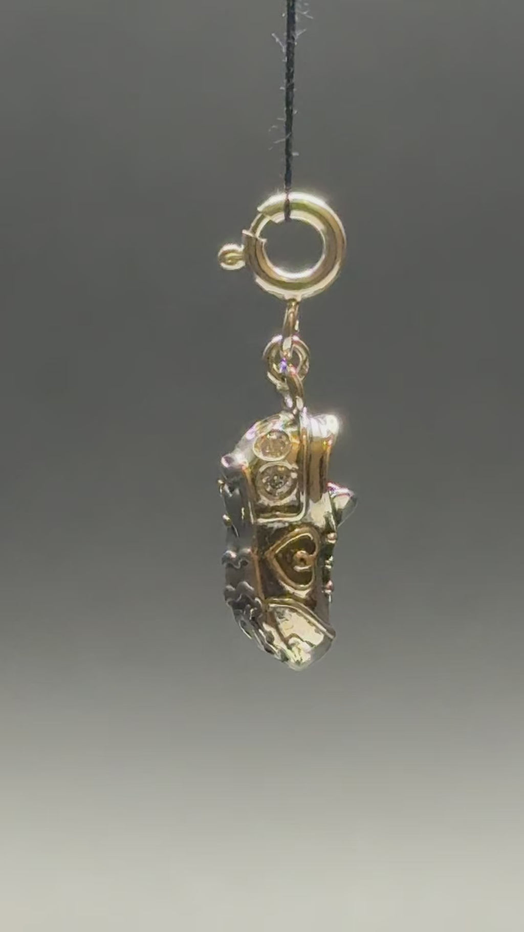 Sneaker Silver Charm